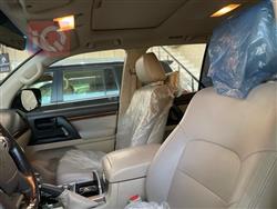 تۆیۆتا لاند کروزەر